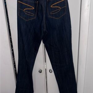 Dark Blue Denim Jeans with Embroidered Pockets